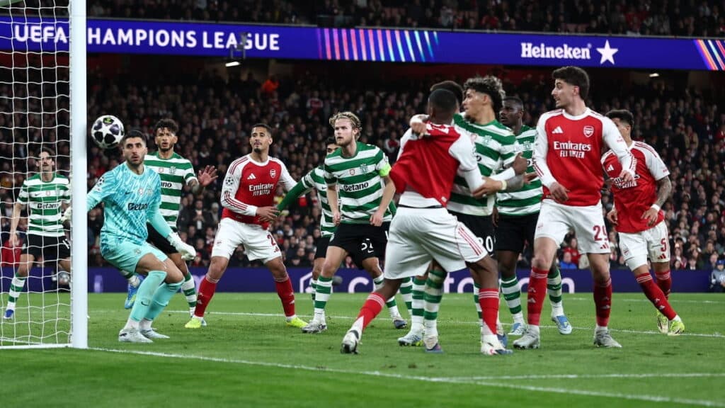 Arsenal fight with Sporting CP