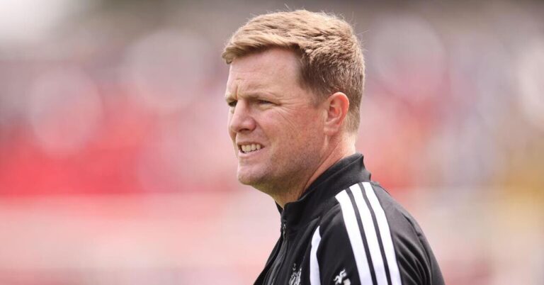 Newcastle sofre derrota em amistoso diante do Bristol City, defesas expostas
