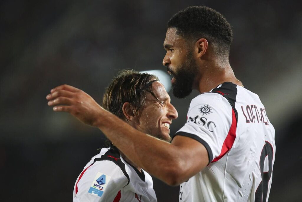Ruben Loftus-Cheek and Luka Modric celebrate for AC Milan
