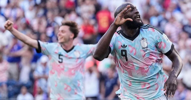 Lukaku assina pelo Fenerbahçe: transferência anunciada